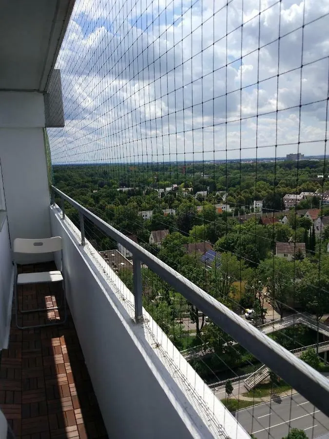 Hausburg Studio. City View Augsburg Apartment